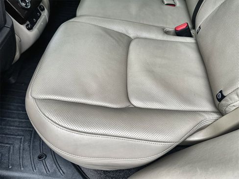 Used 2022 Land Rover Range Rover Westminster Edition image 17