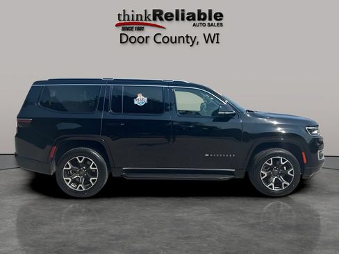 Used 2024 Jeep Wagoneer Series III AWD/4WD image 6