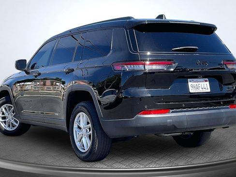 Used 2023 Jeep Grand Cherokee L Laredo w/ Luxury Tech Group I RWD image 2