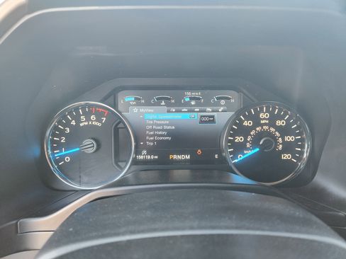 Used 2017 Ford F150 Lariat w/ Equipment Group 502A Luxury image 11