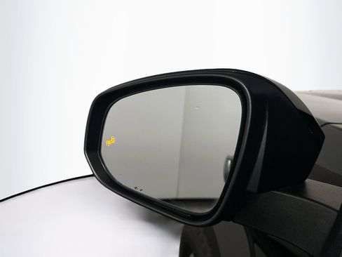 Used 2025 Toyota Tacoma TRD Off-Road image 16