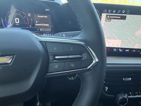 Used 2026 Chevrolet Tahoe High Country AWD/4WD image 22