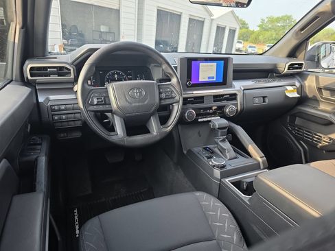 New 2026 Toyota Tacoma SR5 AWD/4WD image 12