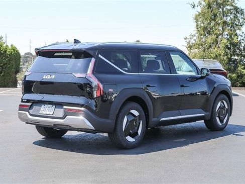New 2026 Kia EV9 Wind image 8