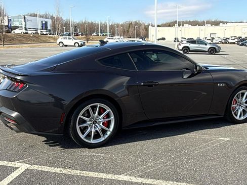 Used 2024 Ford Mustang GT Premium RWD image 5