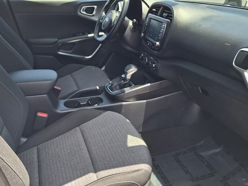 Used 2020 Kia Soul GT-Line w/ GT 2.0L Power Sunroof Package FWD image 23