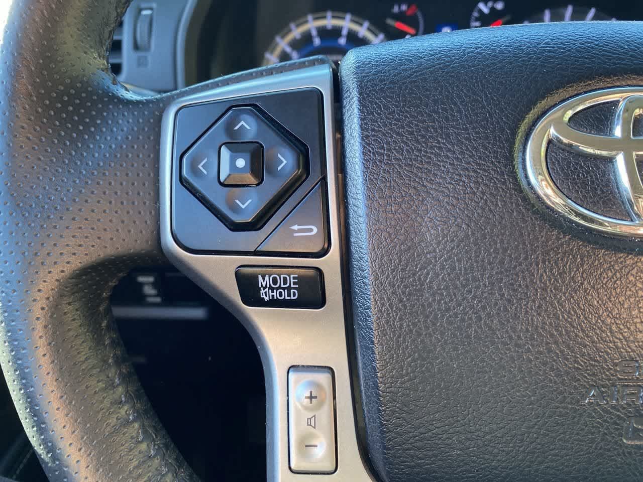 Used 2019 Toyota 4Runner SR5 AWD/4WD image 20