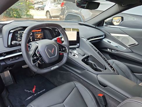 Used 2024 Chevrolet Corvette Z06 image 25