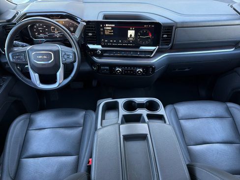 Used 2025 GMC Sierra 1500 SLT RWD image 12