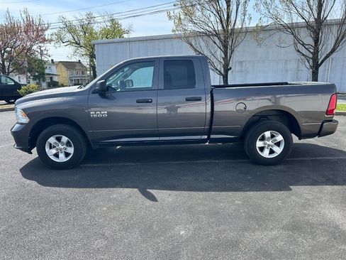Used 2018 RAM 1500 Express AWD/4WD image 6