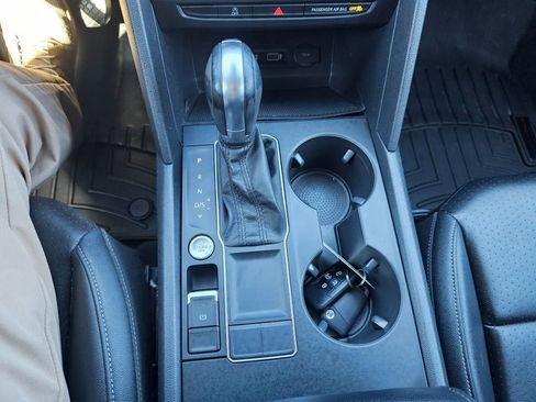 Used 2019 Volkswagen Atlas SE image 22