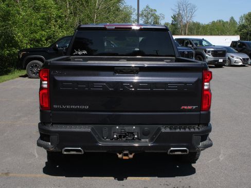 Used 2023 Chevrolet Silverado 1500 RST w/ Z71 Off-Road Package AWD/4WD image 5