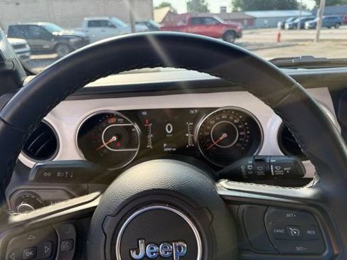 Used 2021 Jeep Wrangler Sport AWD/4WD image 25