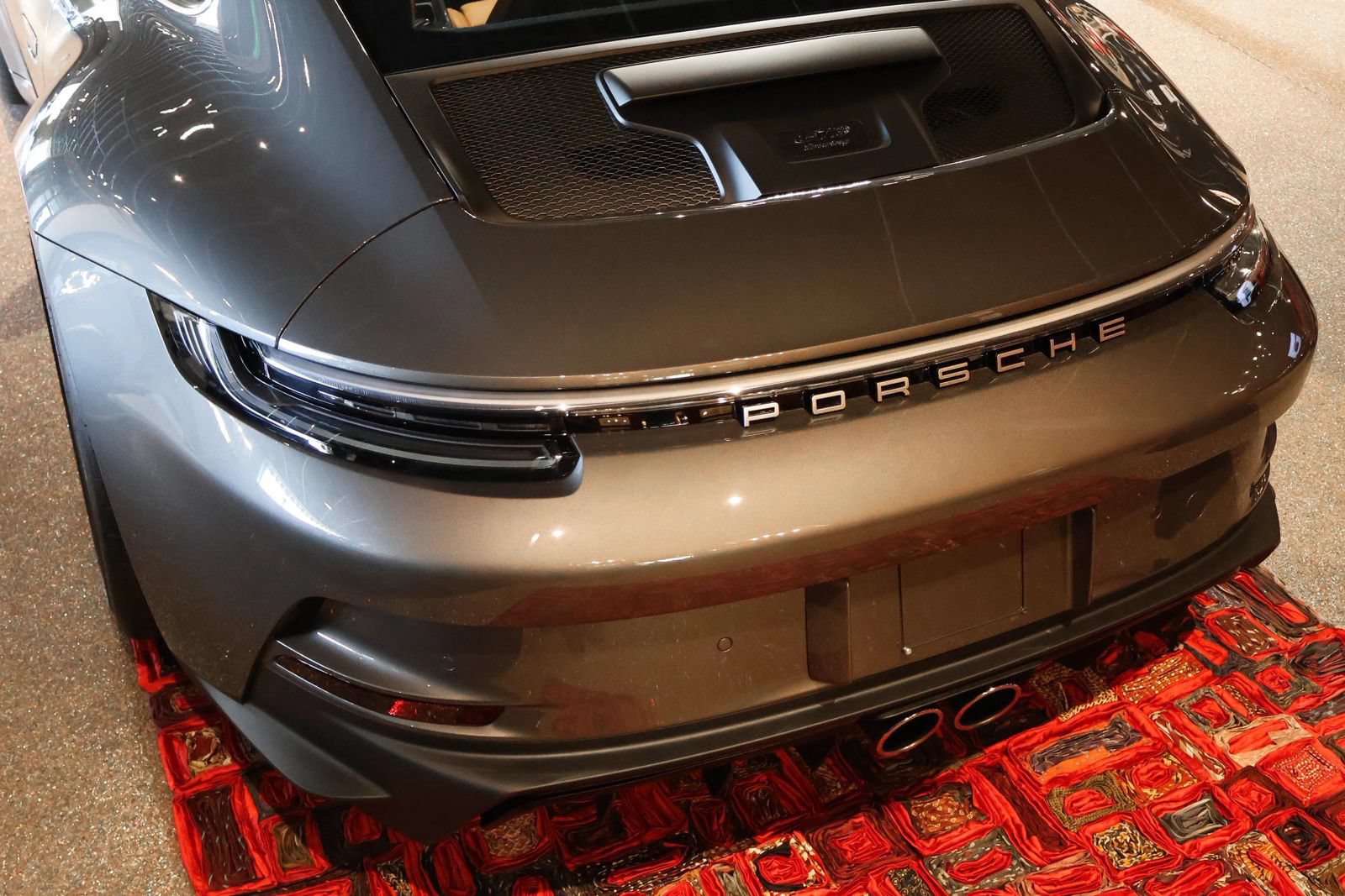 Used 2024 Porsche 911 GT3 RWD image 7
