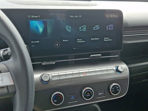 Certified 2025 Hyundai Kona SE AWD/4WD image 23