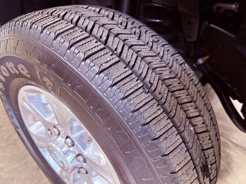 Used 2026 RAM 2500 Big Horn AWD/4WD image 7