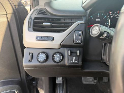 Used 2018 GMC Yukon Denali w/ Open Road Package image 20