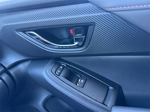 Used 2025 Subaru Crosstrek 2.5i Limited w/ Crosstrek Mirror Package image 17