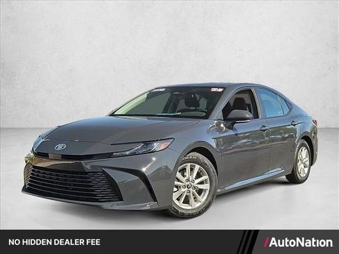 Used 2025 Toyota Camry LE FWD image 1