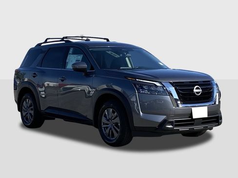 New 2025 Nissan Pathfinder SV image 5