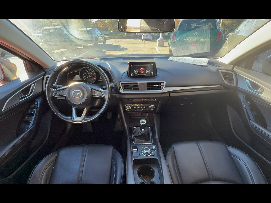 Used 2017 MAZDA MAZDA3 Touring FWD image 7