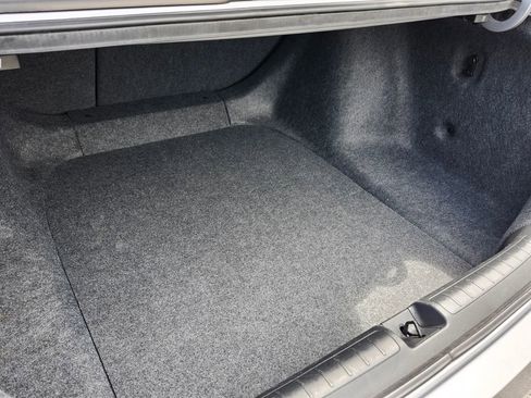 Used 2019 Honda Accord EX-L image 14