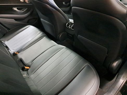 Used 2021 Mercedes-Benz E 350 4MATIC Sedan image 11