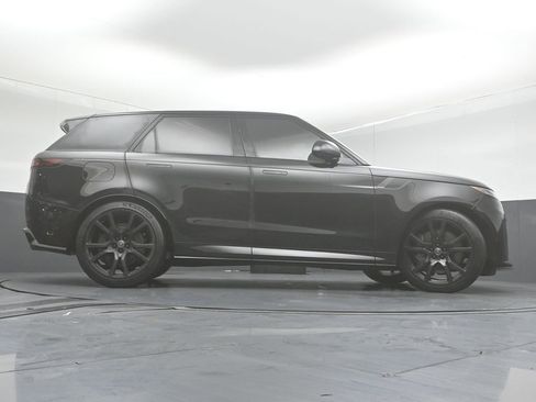 Used 2024 Land Rover Range Rover Sport AWD/4WD image 40