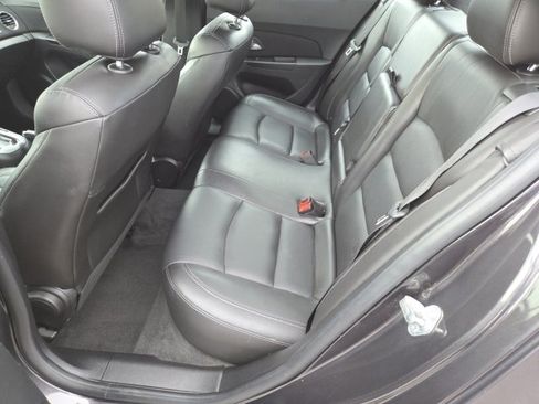 Used 2014 Chevrolet Cruze LT image 12