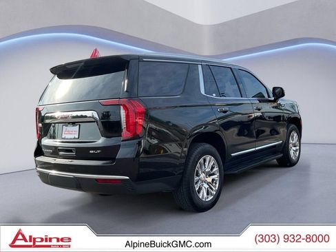 Certified 2024 GMC Yukon SLT w/ SLT Premium Package AWD/4WD image 5