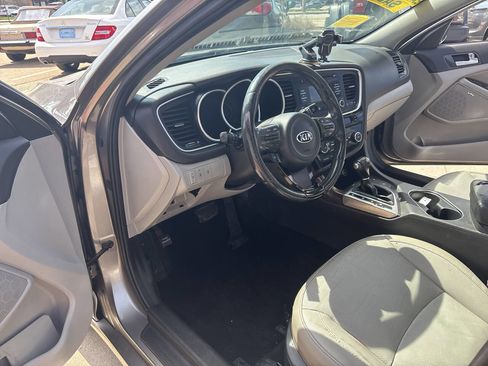 Used 2015 Kia Optima EX w/ EX Premium Package image 16