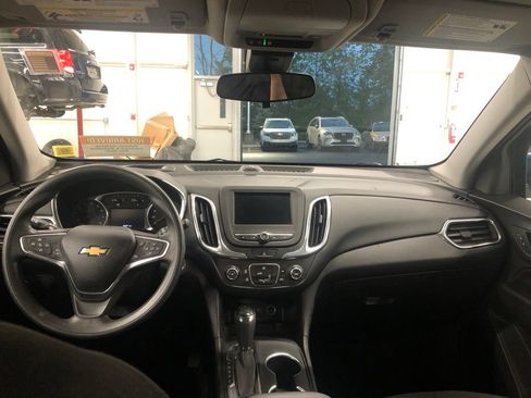 Used 2020 Chevrolet Equinox LT w/ LPO, Floor Liner Package AWD/4WD image 11