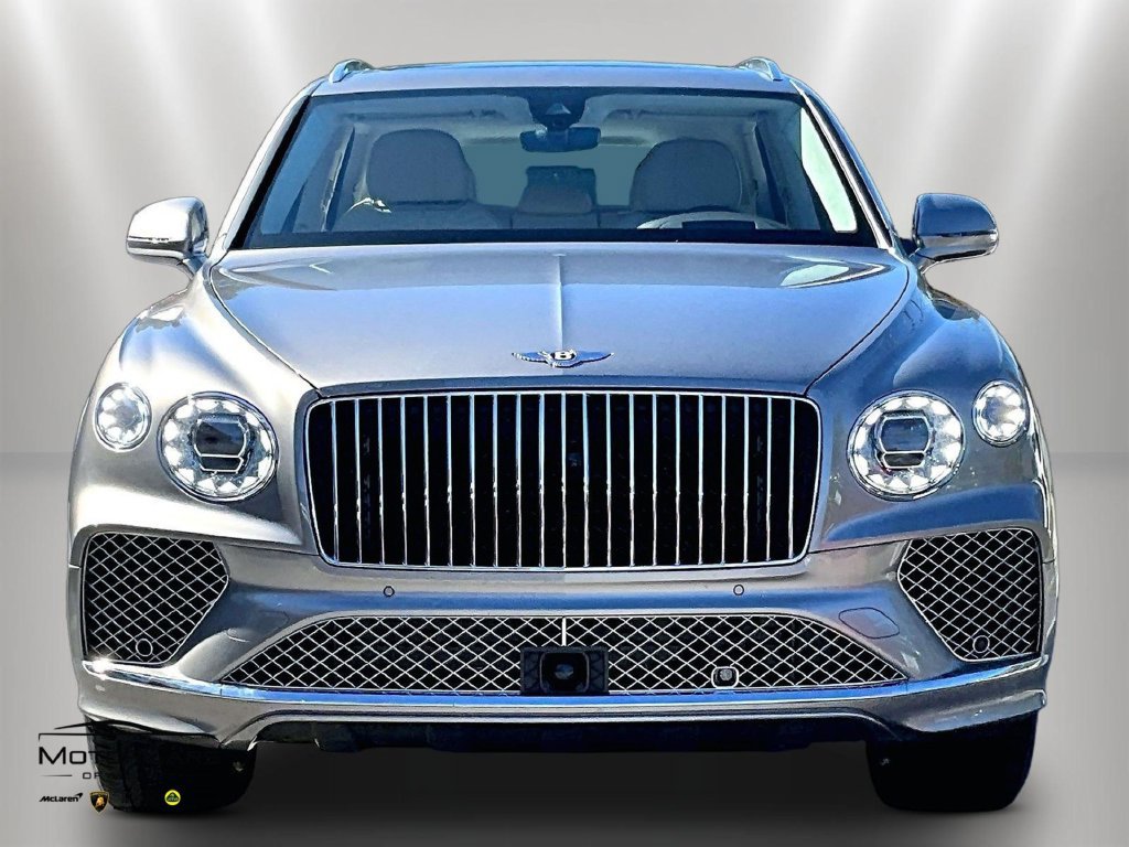 Used 2025 Bentley Bentayga AWD/4WD image 2