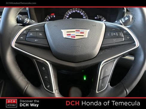 Used 2017 Cadillac XT5 Premium Luxury image 9