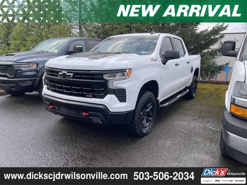 Used 2023 Chevrolet Silverado 1500 LT Trail Boss w/ Protection Package AWD/4WD image 1