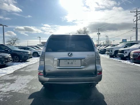Used 2020 Lexus GX 460 Premium image 12