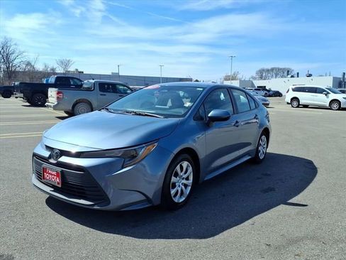 Certified 2023 Toyota Corolla LE image 3
