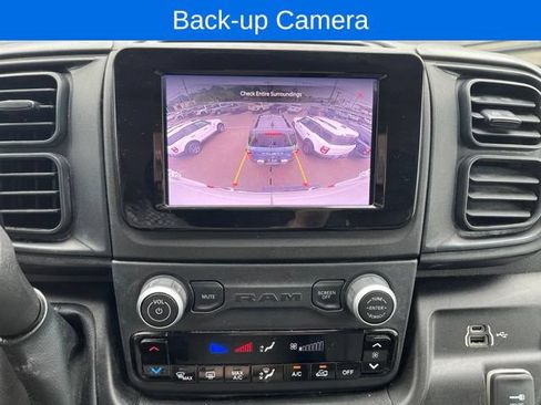 Used 2025 RAM ProMaster 2500 w/ Convenience Group FWD image 14