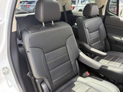 Used 2023 GMC Acadia Denali w/ Denali Ultimate Package AWD/4WD image 28