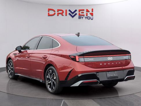 Used 2024 Hyundai Sonata SEL image 3