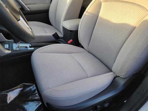 Used 2018 Subaru Forester 2.5i Premium AWD/4WD image 21