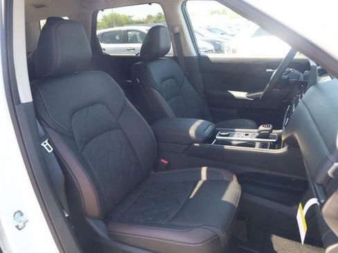 New 2026 Nissan Pathfinder Platinum AWD/4WD image 22