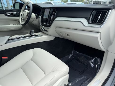 Certified 2024 Volvo XC60 B5 Plus w/ Protection Package Premier AWD/4WD image 12