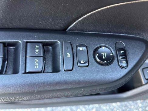 Used 2016 Honda Civic Touring image 18