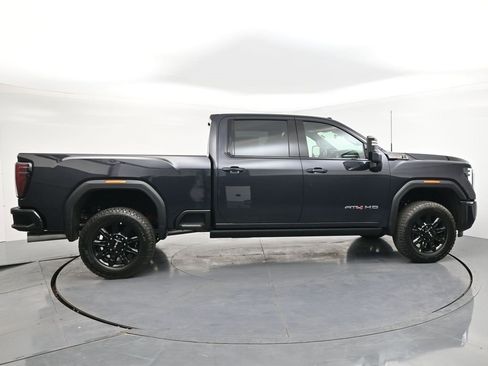 New 2026 GMC Sierra 3500 AT4 w/ AT4 Premium Plus Package image 6
