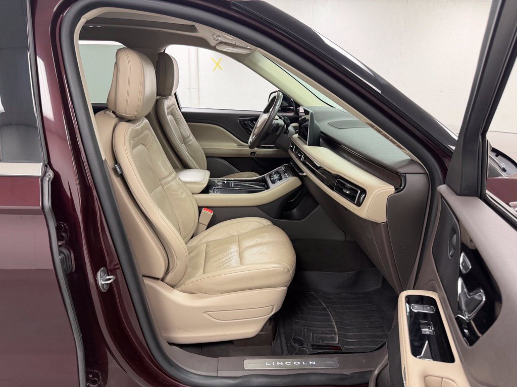 Used 2020 Lincoln Aviator Reserve w/ Equipment Group 201A AWD/4WD image 11