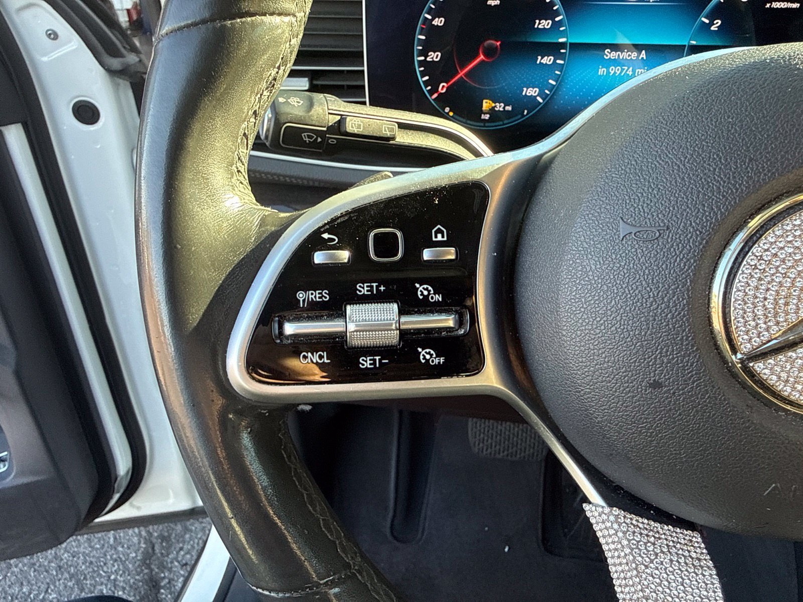 Used 2020 Mercedes-Benz GLS 450 4MATIC image 25