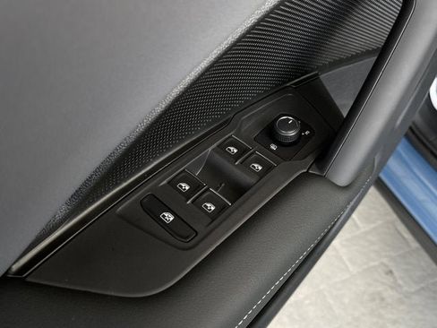 New 2026 Volkswagen Tiguan SE R-Line image 10