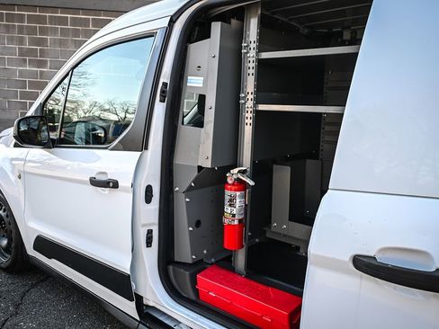 Used 2020 Ford Transit Connect XL image 13