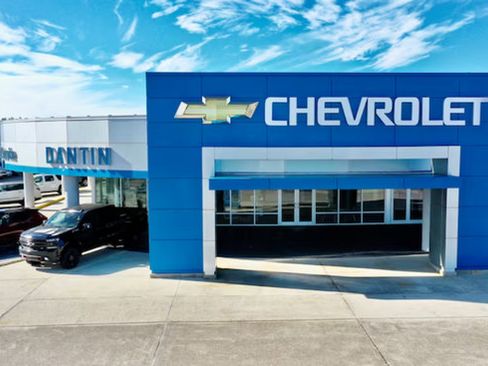 Used 2026 Chevrolet Silverado 2500 Custom w/ Custom Value Package AWD/4WD image 5